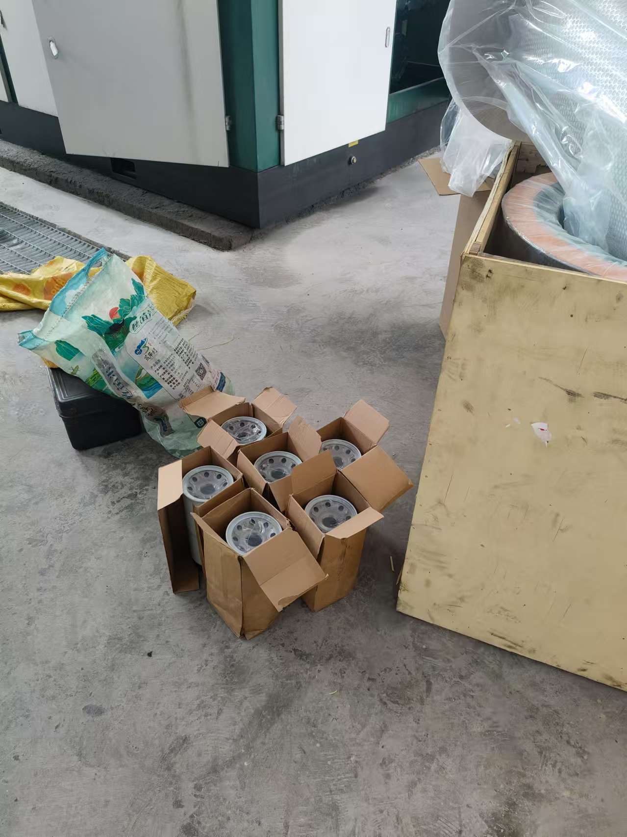 福建龍巖開山空壓機(jī)315KW維修保養(yǎng)(圖4)