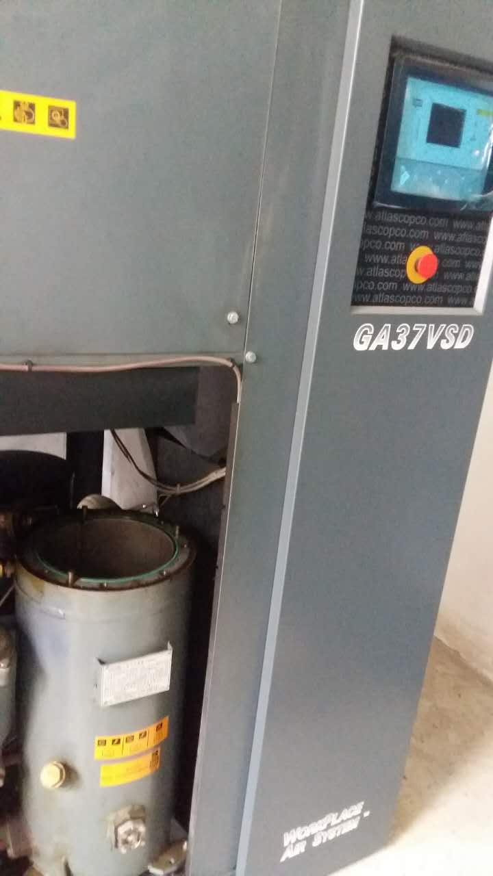 泉州某鞋廠阿特拉斯空壓機(jī)保養(yǎng)