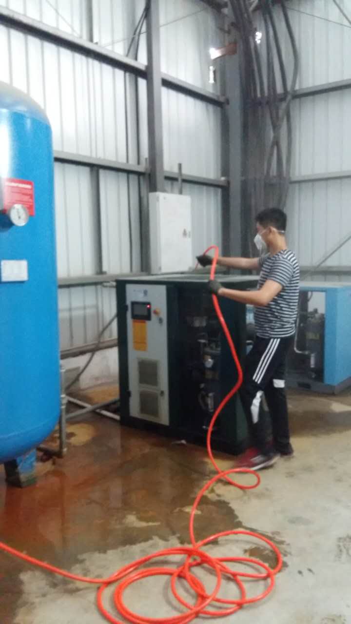 龍巖空壓機維護清洗的方法及步驟 龍巖空壓機維護清洗的方法及步驟